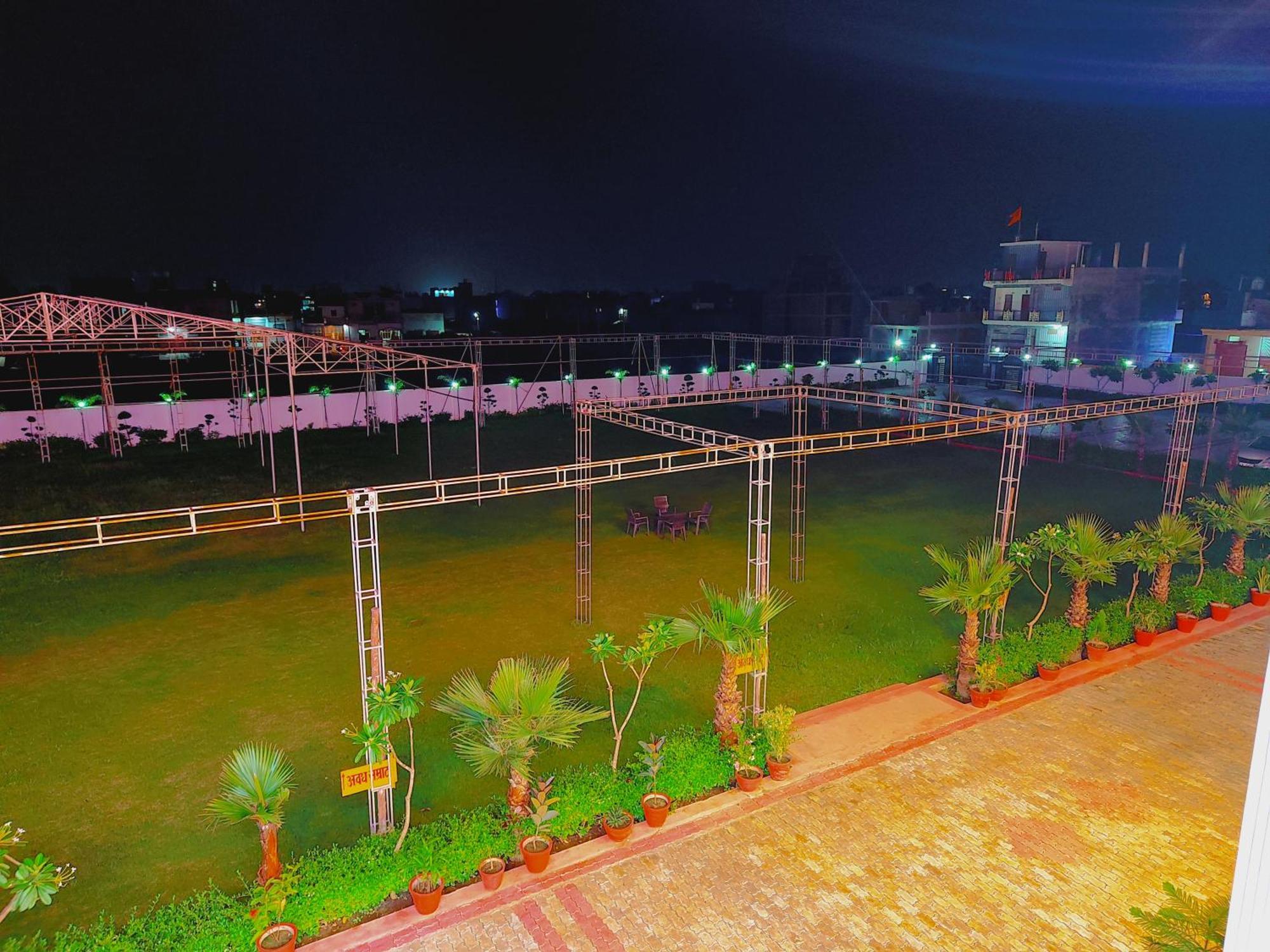 Awadh Samrat Resort Ayodhya المظهر الخارجي الصورة