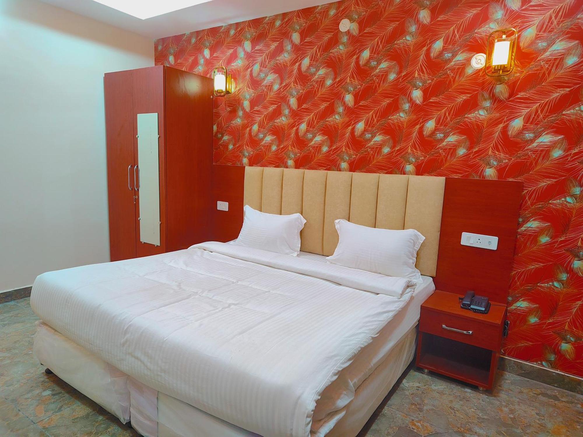 Awadh Samrat Resort Ayodhya المظهر الخارجي الصورة