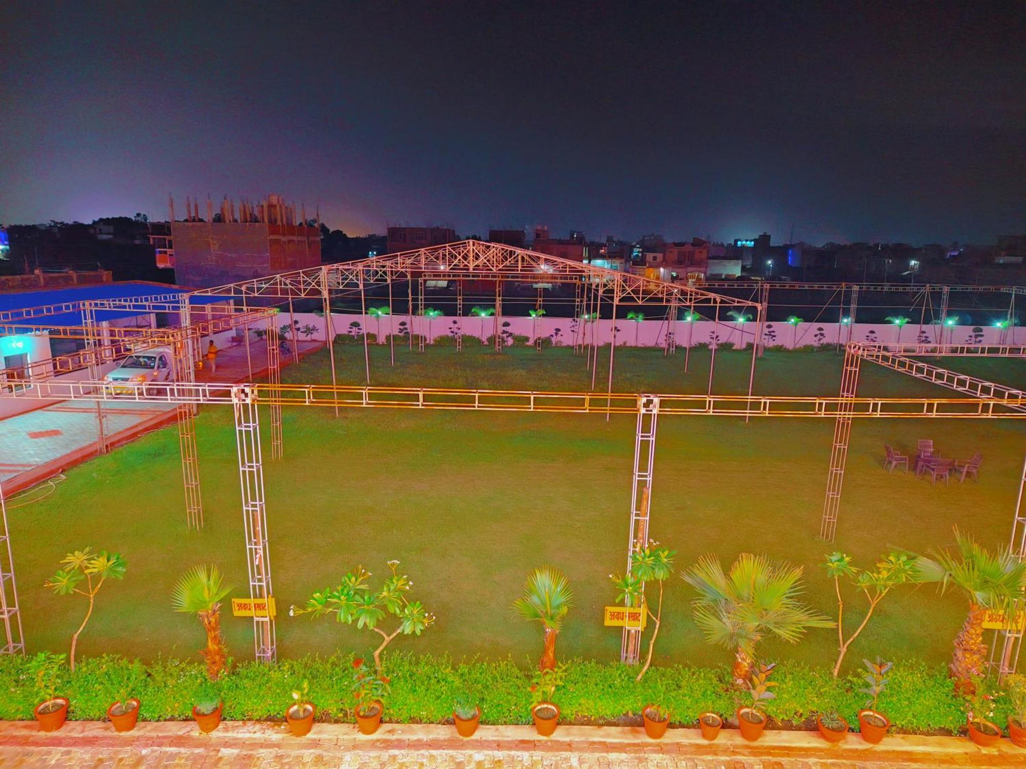 Awadh Samrat Resort Ayodhya المظهر الخارجي الصورة