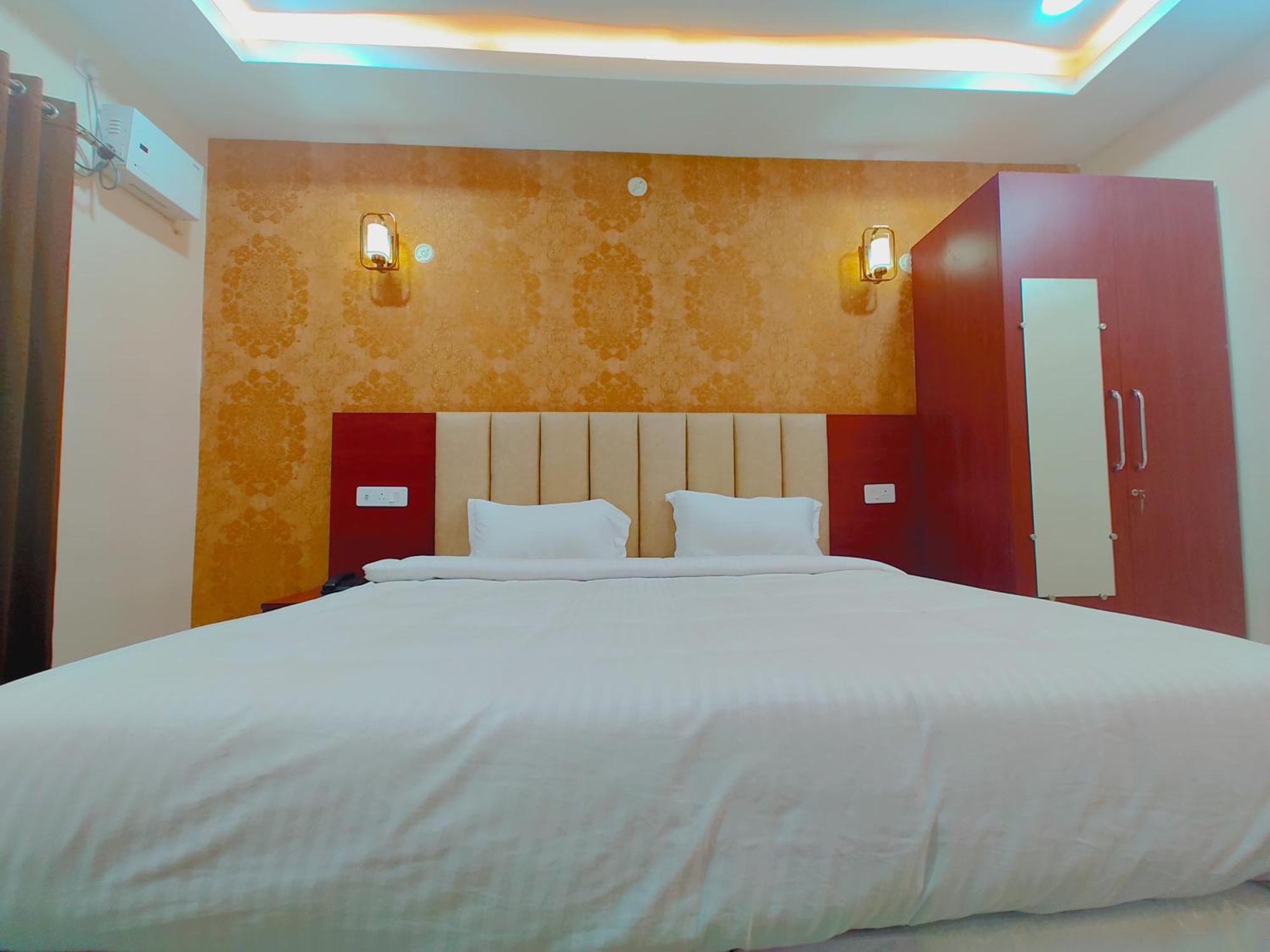 Awadh Samrat Resort Ayodhya المظهر الخارجي الصورة