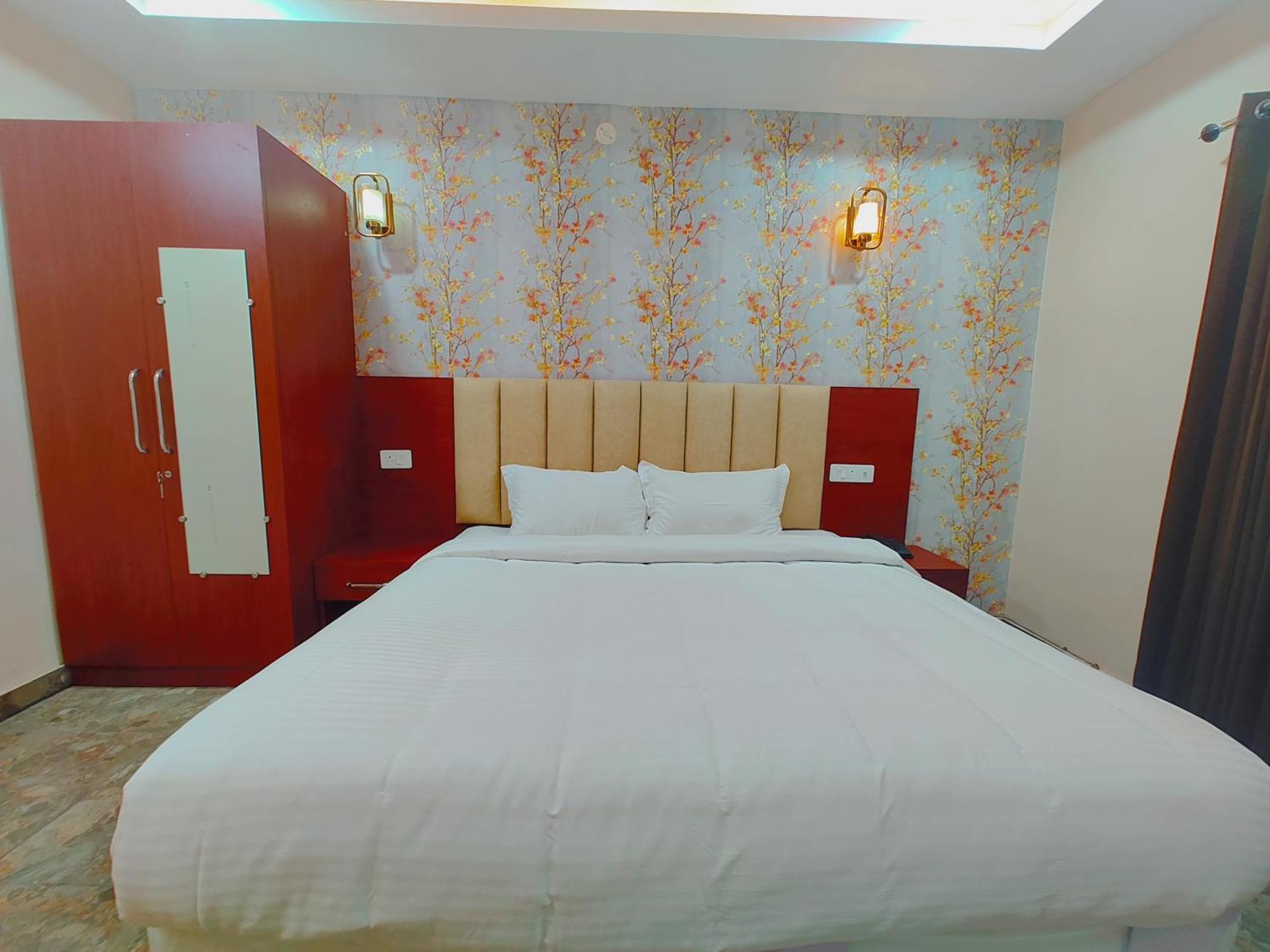 Awadh Samrat Resort Ayodhya المظهر الخارجي الصورة