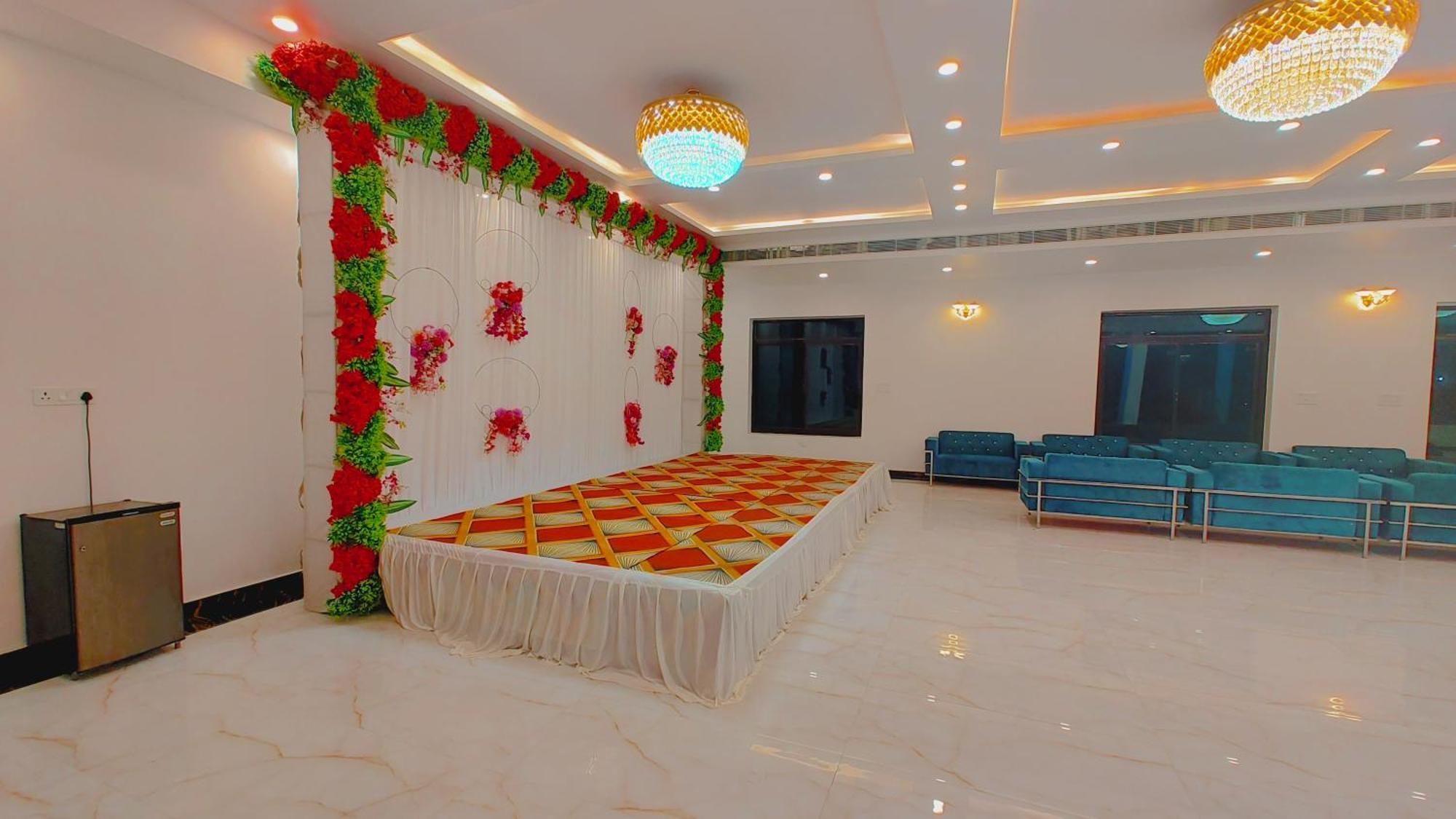 Awadh Samrat Resort Ayodhya المظهر الخارجي الصورة